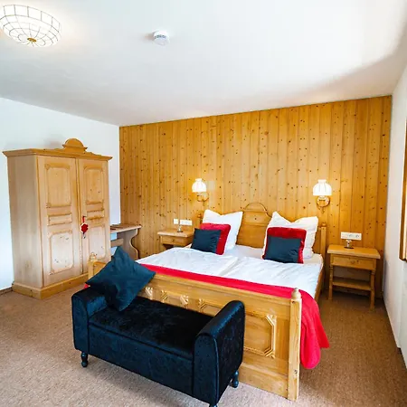 فندق Schwarzwald Wiedenerhof 4*
