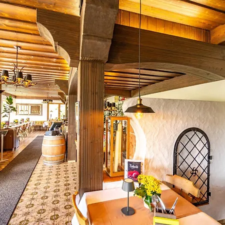 Отель Schwarzwald Wiedenerhof